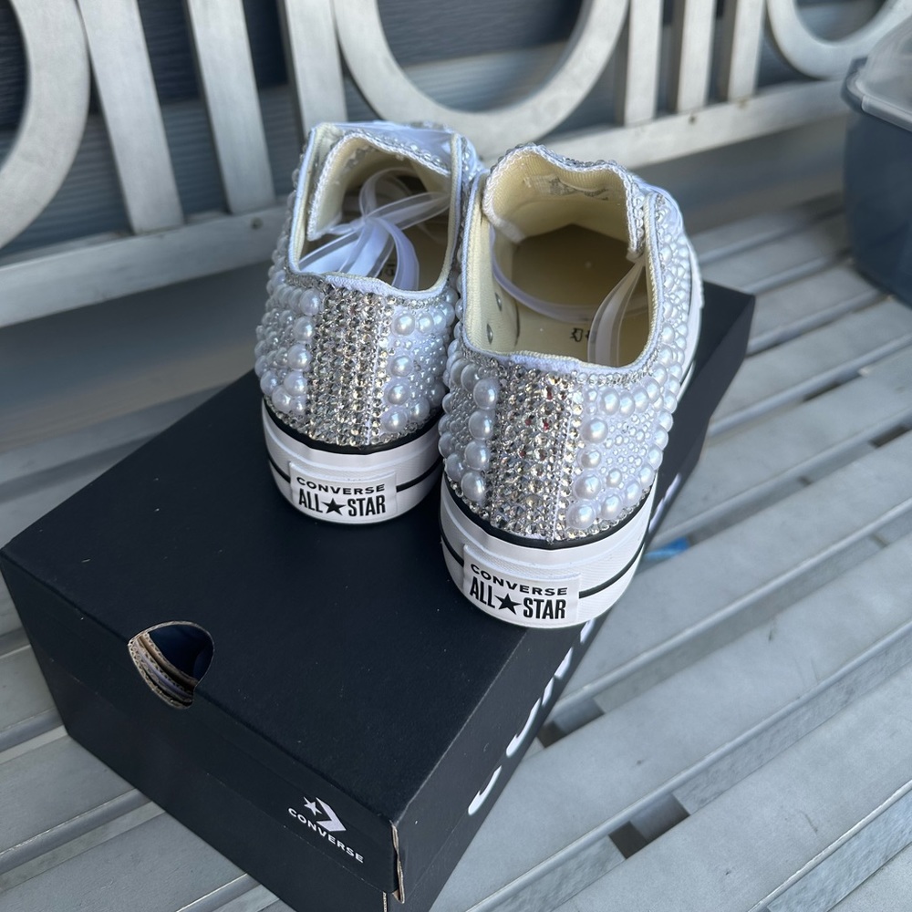 Customize converse 🤍 - Picture 4 of 4